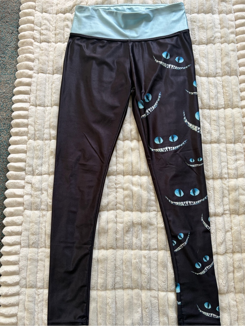 Lotus Leggings Black Leggings with Light Blue Waistband and Blue Cat-Eye Print